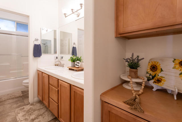 48305 Pic Way, Indio CA: https://media.crmls.org/mediaz/3d4d222d-78bd-419e-8565-b01d172d7a4e.jpg