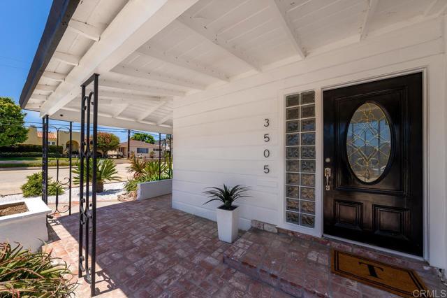 3505 Ibis Street, San Diego CA: https://media.crmls.org/mediaz/3d4d474c-da1a-4a90-834f-8fd0c1b75dbf.jpg