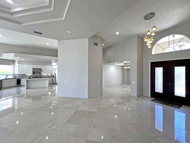 79015 Via San Clara, La Quinta CA: https://media.crmls.org/mediaz/3d4d6567-4adb-4a98-a21a-9d2ca30171f6.jpg