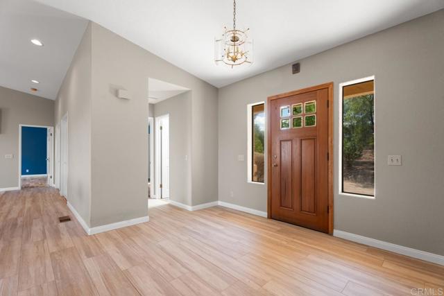 25082 Four Corners Road, Ramona CA: https://media.crmls.org/mediaz/3d4e99d8-2902-4090-8baf-142bf83e3eb5.jpg