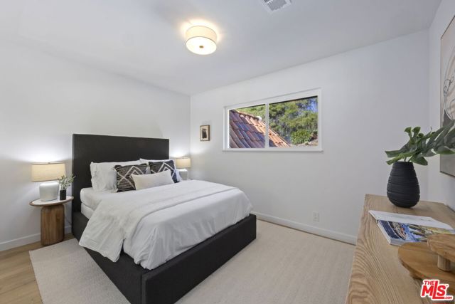 431 Montana Circle, Ojai CA: https://media.crmls.org/mediaz/3d4f75e2-0dee-4989-bbb5-da416fc5b254.jpg