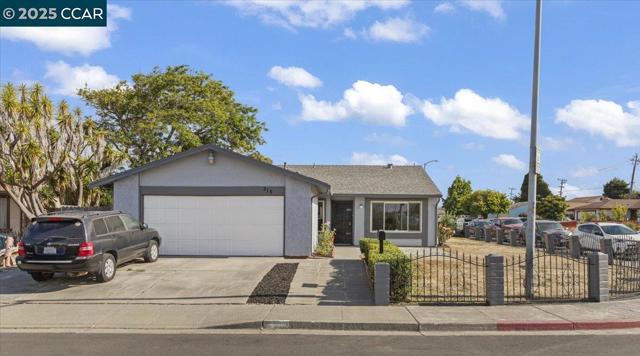316 Meadows Dr, Vallejo CA: https://media.crmls.org/mediaz/3d4ffb19-f8c4-4b69-ab41-cf01437d99e4.jpg