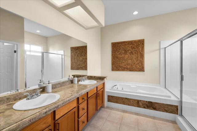 58 Payson Circle, Palm Desert CA: https://media.crmls.org/mediaz/3d501346-1237-46ee-a373-64f5f419d7df.jpg