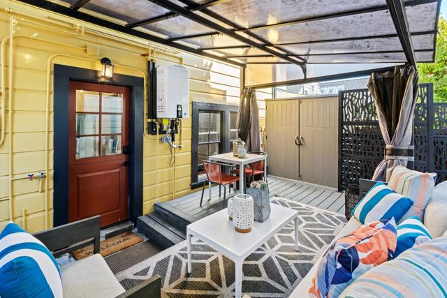950 Noe Street, San Francisco CA: https://media.crmls.org/mediaz/3d5088e4-439b-4e56-b552-879da40750ed.jpg