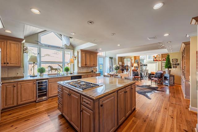 3970 Leavesley Road, Gilroy CA: https://media.crmls.org/mediaz/3d513e34-a3e7-490e-a64e-523824e7dc0a.jpg