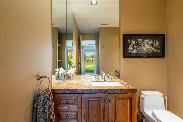 37551 Thompson Road, Rancho Mirage CA: https://media.crmls.org/mediaz/3d51e921-feab-4256-900d-17ba56415a95.jpg