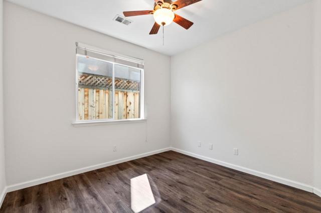 1476 Senegal Court, Gilroy CA: https://media.crmls.org/mediaz/3d5268e3-7cac-4c37-ba7f-48defcaaa242.jpg