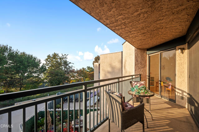 Detail Gallery Image 27 of 45 For 4499 via Marisol #321,  Los Angeles,  CA 90042 - 2 Beds | 2 Baths