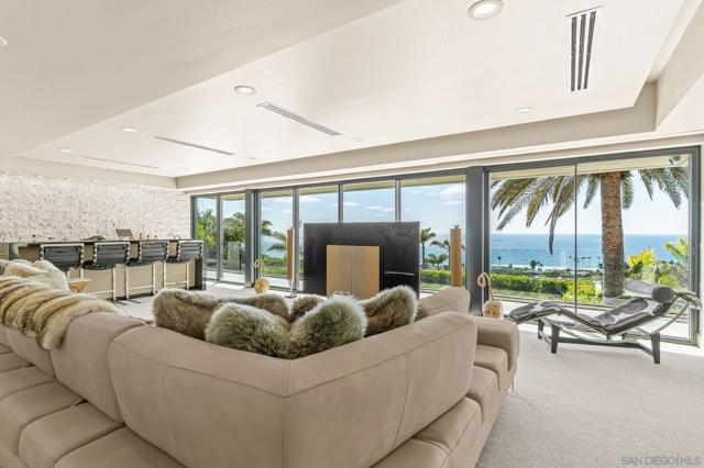 2506 Ruette Nicole, La Jolla CA: https://media.crmls.org/mediaz/3d53e8f2-8c77-4511-9617-b7d2d15b563a.jpg
