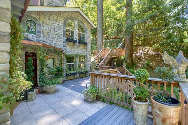 7030 Scotts Valley Drive, Scotts Valley CA: https://media.crmls.org/mediaz/3d53fa50-166b-4af8-aff2-2b8ce5f3db6d.jpg