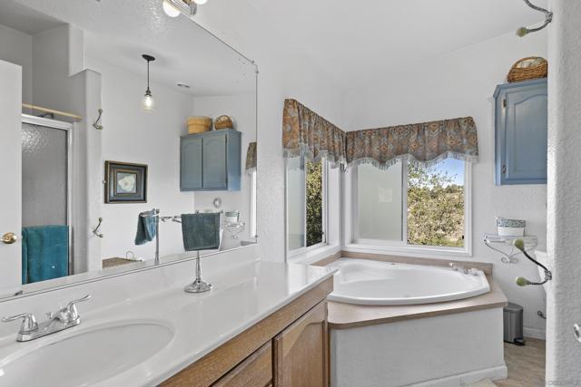 300 Thornton Dr, El Cajon CA: https://media.crmls.org/mediaz/3d53fb1a-9a7e-4f63-b711-a022eae21134.jpg