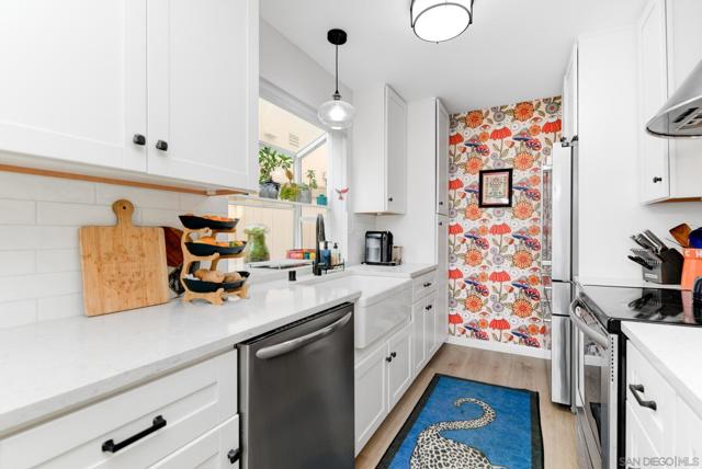 3851 Basilone St, San Diego CA: https://media.crmls.org/mediaz/3d5446a4-070c-48f4-a7a7-99b532499888.jpg