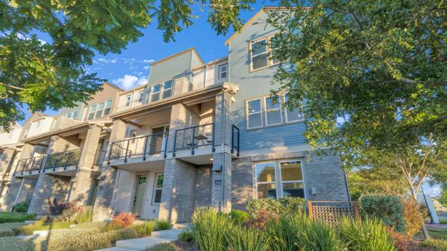 820 E Duane Avenue, Sunnyvale CA: https://media.crmls.org/mediaz/3d548050-97df-4279-8570-3b93149297c6.jpg