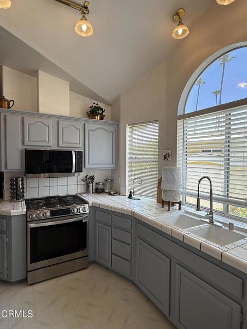 Detail Gallery Image 13 of 56 For 1215 Anchors Way Dr #230,  Ventura,  CA 93001 - 2 Beds | 2 Baths