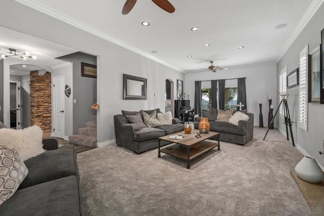 1712 Horizon Heights Cir, El Cajon CA: https://media.crmls.org/mediaz/3d54fee3-5773-4073-8135-00b1a32d9211.jpg