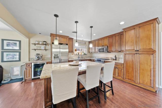 10263 Avenida Real, Lakeside CA: https://media.crmls.org/mediaz/3d5577b5-db85-44a4-8ecb-3bda1711b274.jpg