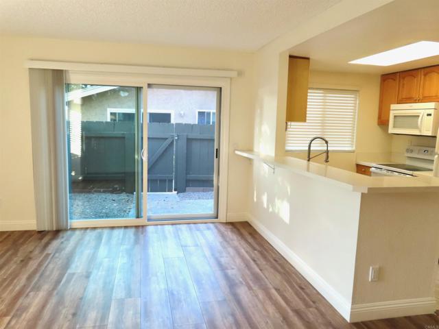 965 Jamacha Road, El Cajon CA: https://media.crmls.org/mediaz/3d56527d-8ed9-43c3-8111-939a215083e2.jpg