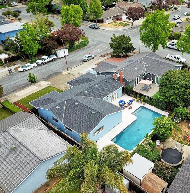Image 32 of 35 For 988 Woodgrove Lane
