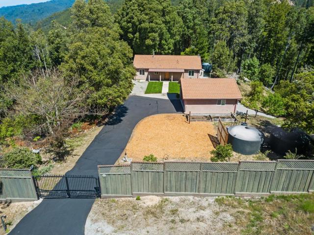 620 Ormsby Cutoff, Corralitos CA: https://media.crmls.org/mediaz/3d567ec0-82ea-491c-9fc9-a035c7e40e21.jpg