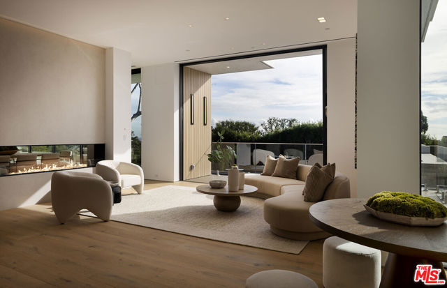 Drew Fenton | 1660 Casale Road Pacific Palisades CA | MLS: 7697147 Drew Fenton | 1660 Casale Road Pacific Palisades CA | MLS: 7697147