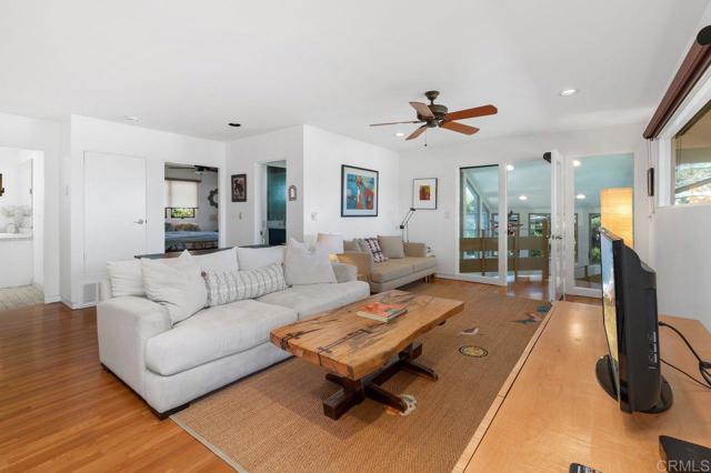 Detail Gallery Image 25 of 60 For 1859 Zapo St, Del Mar,  CA 92014 - 5 Beds | 4/1 Baths