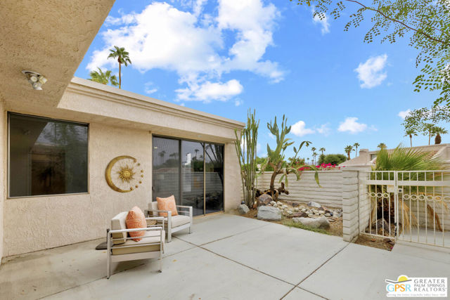 Image 4 of 54 For 68095 Seven Oaks Place