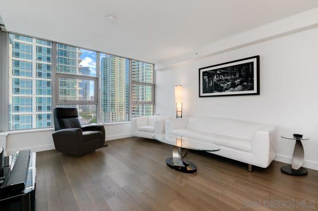 1388 Kettner Blvd, San Diego CA: https://media.crmls.org/mediaz/3d5a830c-473b-4819-8283-a4604e94589b.jpg