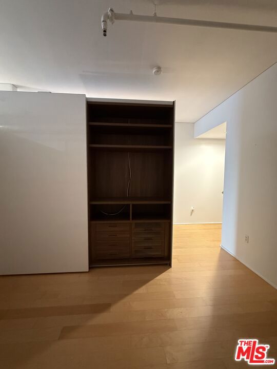 1100 S Hope Street, Los Angeles CA: https://media.crmls.org/mediaz/3d5b09ab-fc26-45c8-ad84-bc4fab149497.jpg