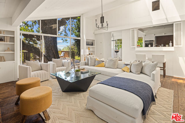 Drew Fenton | 848 Toulon Drive Pacific Palisades CA | MLS: 7201046