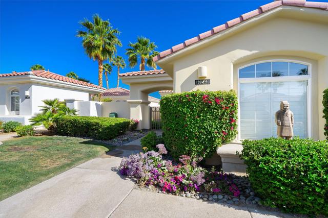 80240 Merion, La Quinta CA: https://media.crmls.org/mediaz/3d5b20b7-d37a-46d7-9df6-8249bd14b178.jpg