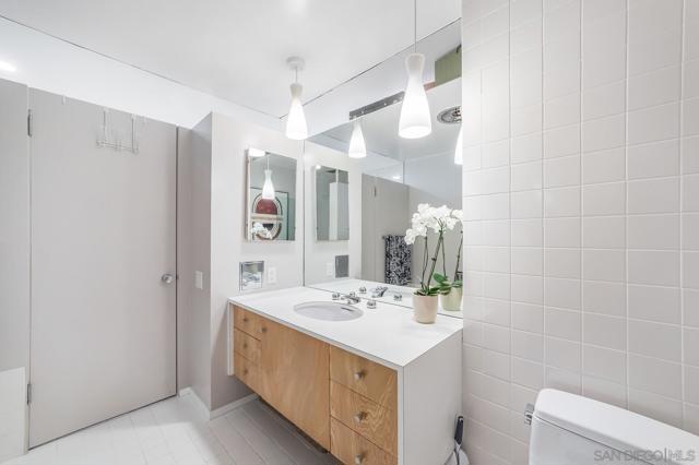 3200 6th Avenue, San Diego CA: https://media.crmls.org/mediaz/3d5b3807-1794-4f61-b903-ffb1e2bafebd.jpg
