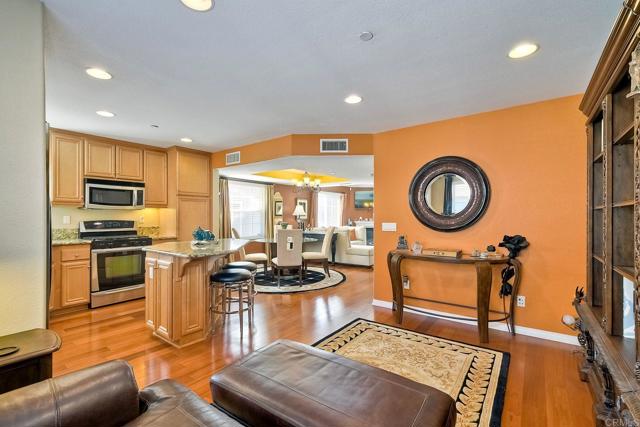4031 Aidan Cir, Carlsbad CA: https://media.crmls.org/mediaz/3d5b907a-ef2f-4f20-b0cb-6640b61660ca.jpg