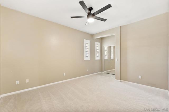 2337 Douglaston Glen, Escondido CA: https://media.crmls.org/mediaz/3d5ce3d1-1750-4dd0-9772-454eaec0b966.jpg