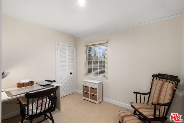 444 Loring Avenue, Los Angeles CA: https://media.crmls.org/mediaz/3d5d0cd7-14d6-41f6-9167-c0984535d6e2.jpg