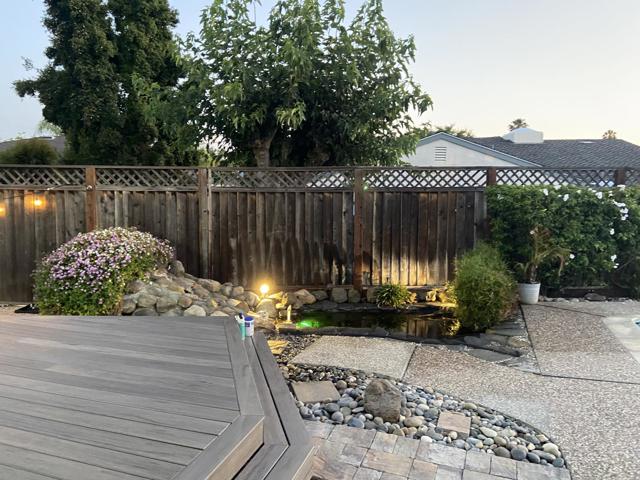 4604 Royal Forest Court, San Jose CA: https://media.crmls.org/mediaz/3d5d30ed-79ab-4c83-b0a2-6284d4685070.jpg