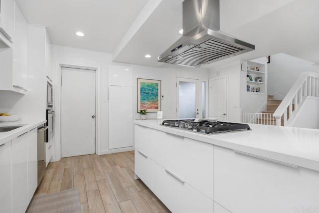 202 Calle De Sereno, Encinitas CA: https://media.crmls.org/mediaz/3d5d3367-c718-45bf-98ba-dfeb08283597.jpg