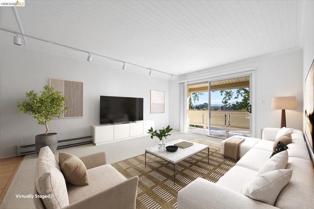 Image 8 of 22 For 1305 Boulevard Way  Apt 303