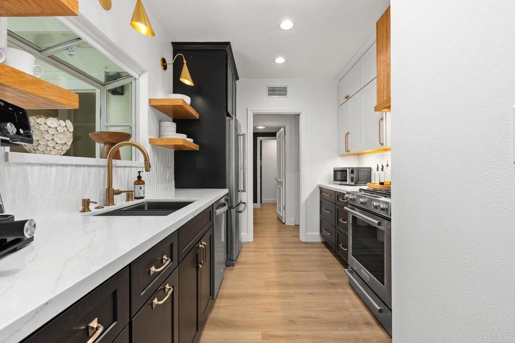 7057 Estrella De Mar Road - photo 9