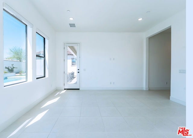 75601 Montage, Palm Desert CA: https://media.crmls.org/mediaz/3d5ececa-5423-49ca-9eab-f568fb7b9547.jpg