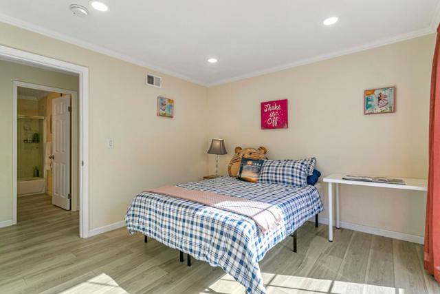 Image 19 of 41 For 6113 Del Canto Drive