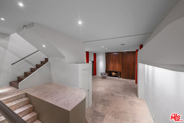 3625 Lowry Road, Los Angeles CA: https://media.crmls.org/mediaz/3d5f28d7-352e-4898-b99b-3dfce5066a34.jpg