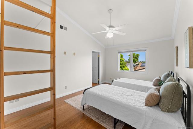 Image 29 of 45 For 5028 Collier Avenue