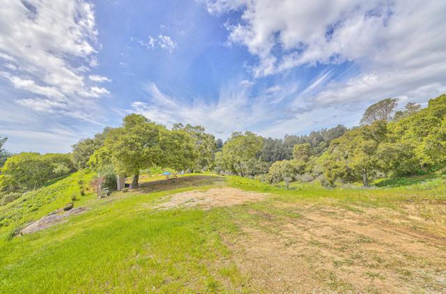 420 Yellowbrick Road, Watsonville CA: https://media.crmls.org/mediaz/3d601b80-3245-4e69-aa4a-97675b1d342b.jpg