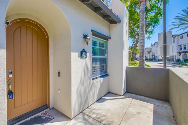 Detail Gallery Image 4 of 57 For 2174 Desert Hare Ct #105,  Chula Vista,  CA 91915 - 3 Beds | 2/1 Baths