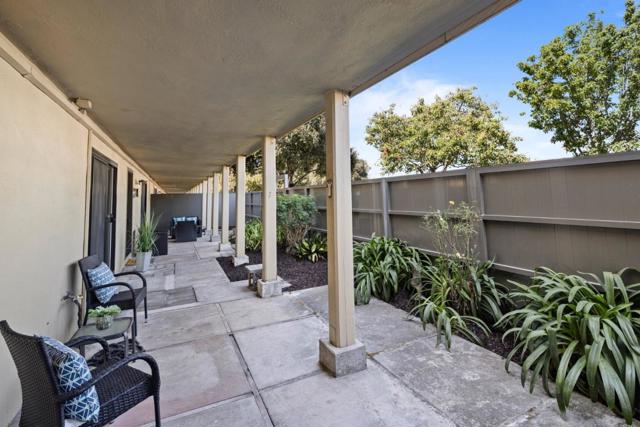 5101 Admiralty Lane, Foster City CA: https://media.crmls.org/mediaz/3d607409-3f39-470e-a161-f757cf6c382d.jpg