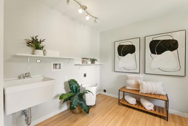 28 W Santa Inez Avenue, San Mateo CA: https://media.crmls.org/mediaz/3d61d879-9caf-4049-af23-d8d05fc2c6fe.jpg