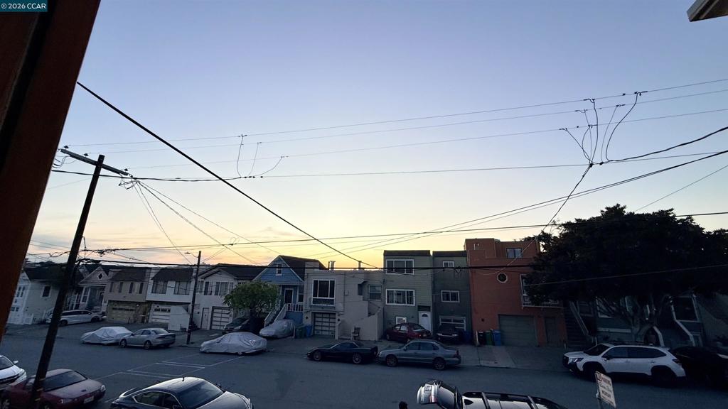 https://media.crmls.org/mediaz/3d62b404-93a7-49a4-a841-8375bc366902.jpg?preset=X-Large