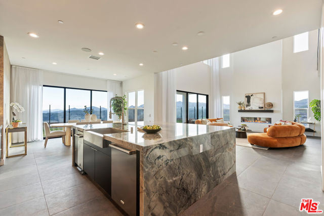 20668 W Hummingbird Court, Porter Ranch CA: https://media.crmls.org/mediaz/3d6309f5-a757-408d-9f96-09f3113dc1d9.jpg