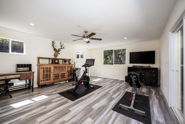 13306 Tawanka Dr, Poway CA: https://media.crmls.org/mediaz/3d63c3cd-a05a-4494-b7db-37bf30628ca1.jpg