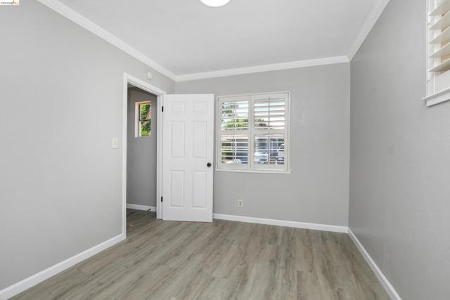 Image 20 of 40 For 120 Hillcrest Ave